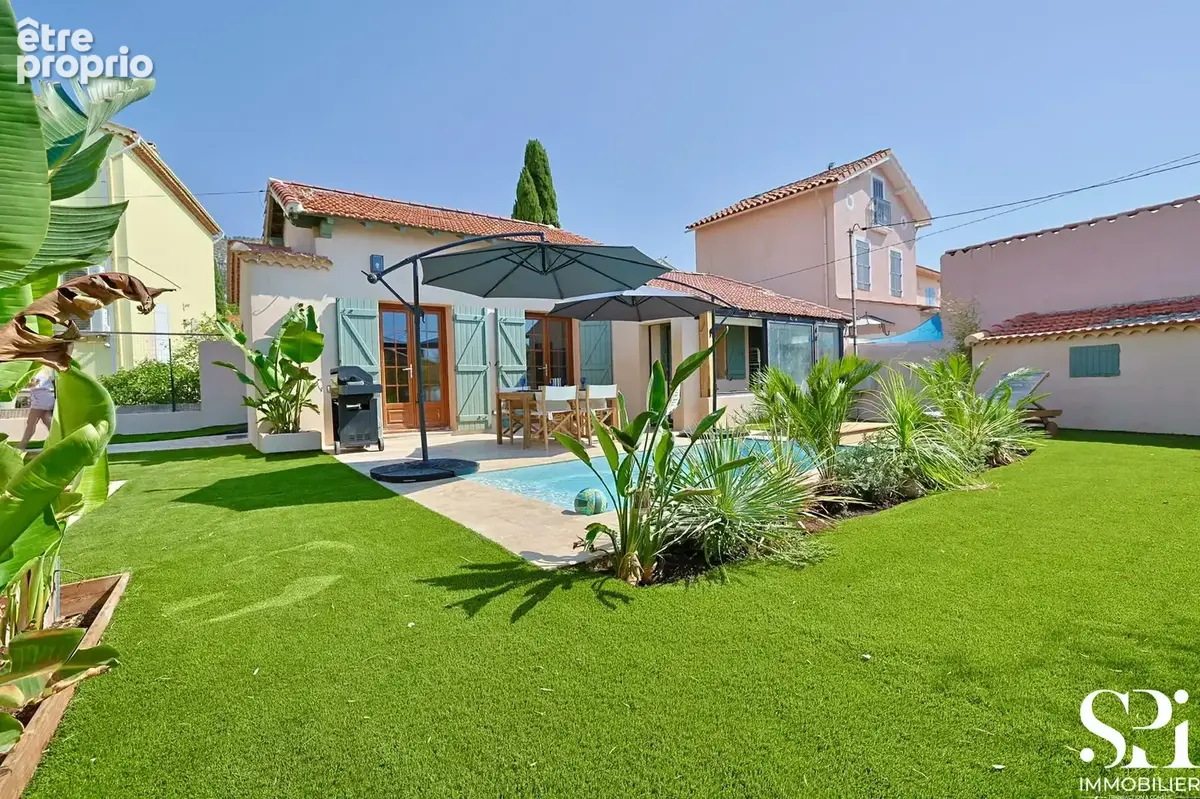 Maison de plain-pied avec piscine, jardin et garage — Toulon, quartier Sainte-Anne / Siblas - photo 6