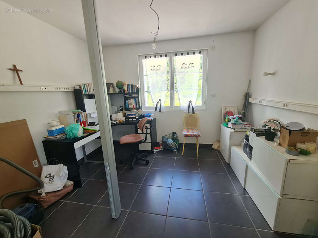 Pavillon sur sous-sol 5 chambres a vendre damigny - photo 3