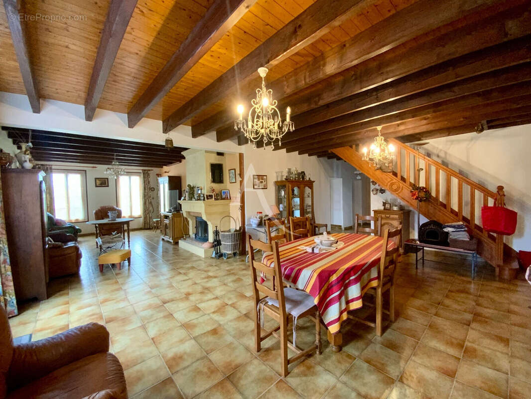 Maison à MIRAMBEAU