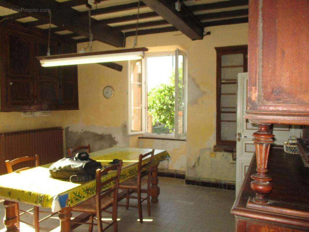 Maison à LARROQUE