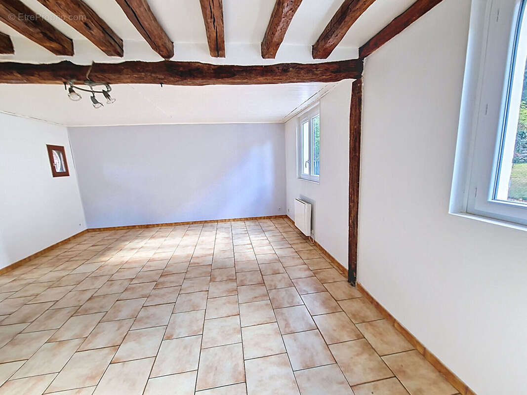 Maison à ARNIERES-SUR-ITON