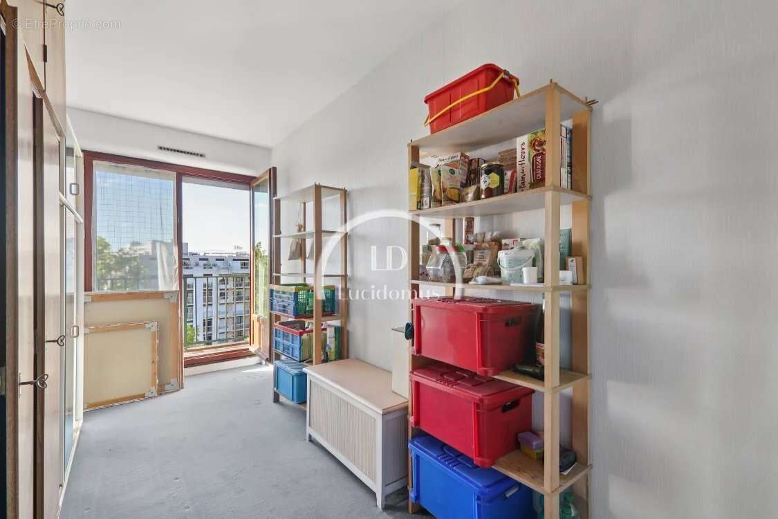 Appartement à PARIS-19E