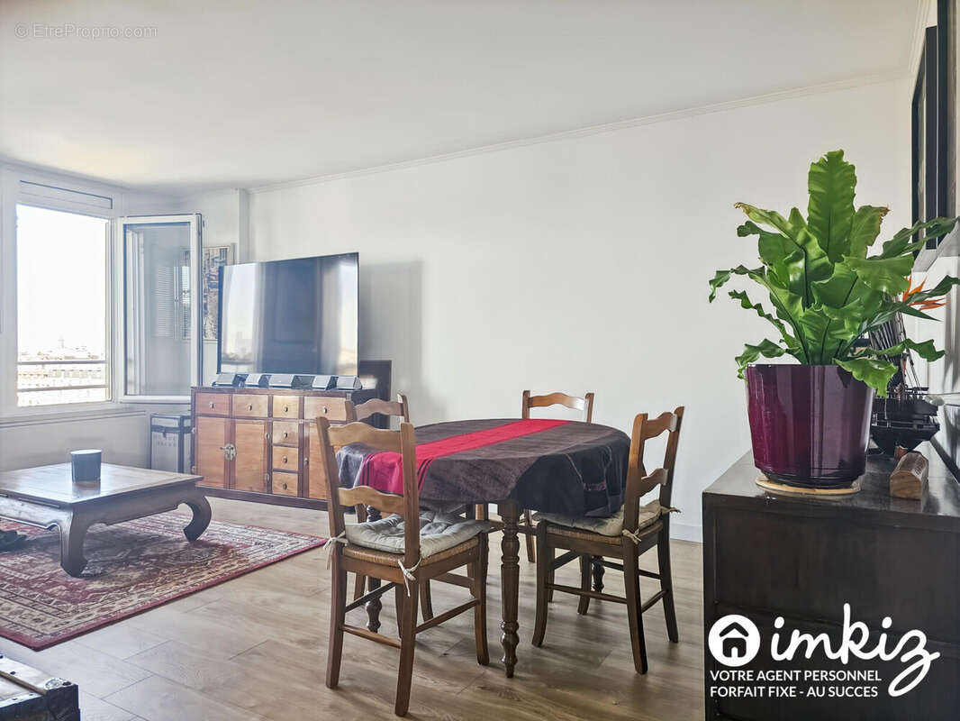 Appartement à PARIS-10E