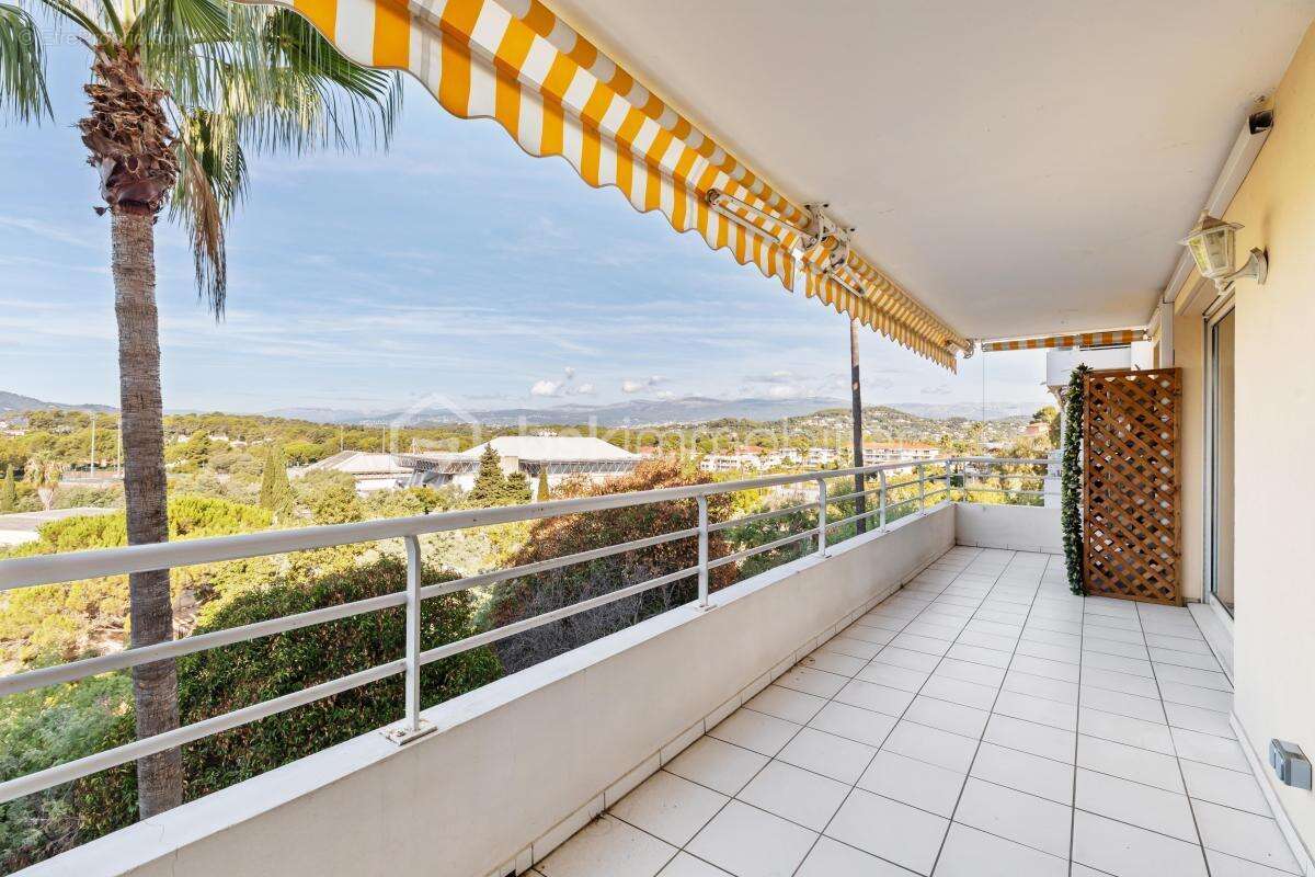 Appartement à LE CANNET