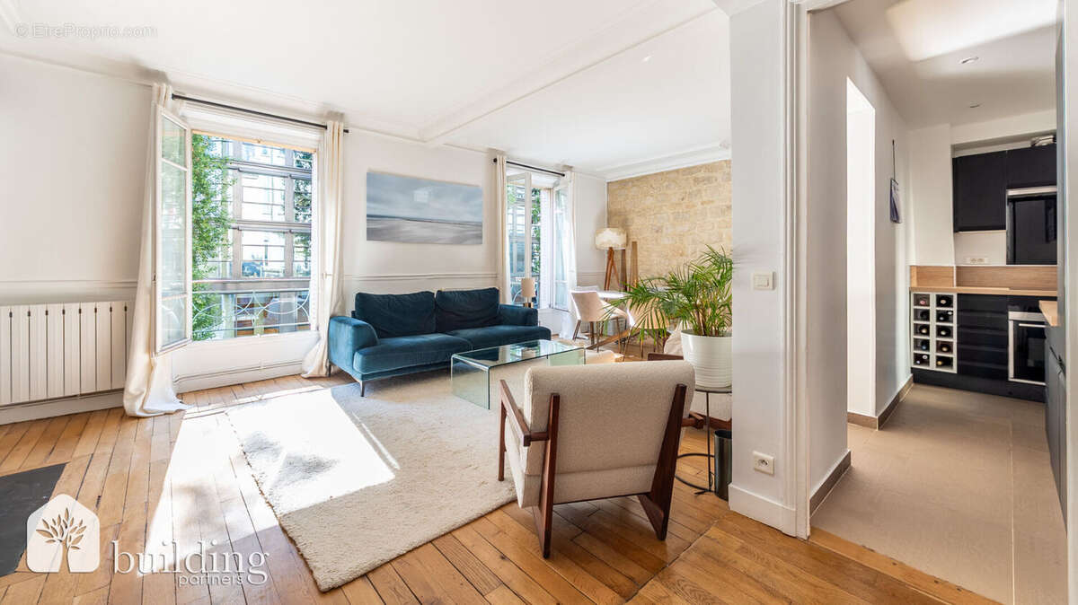 Appartement à PARIS-17E