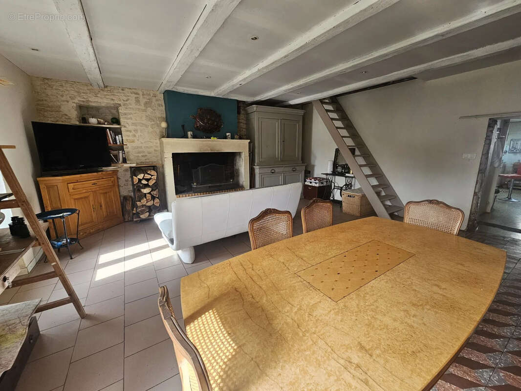 Maison à AIGREFEUILLE-D&#039;AUNIS