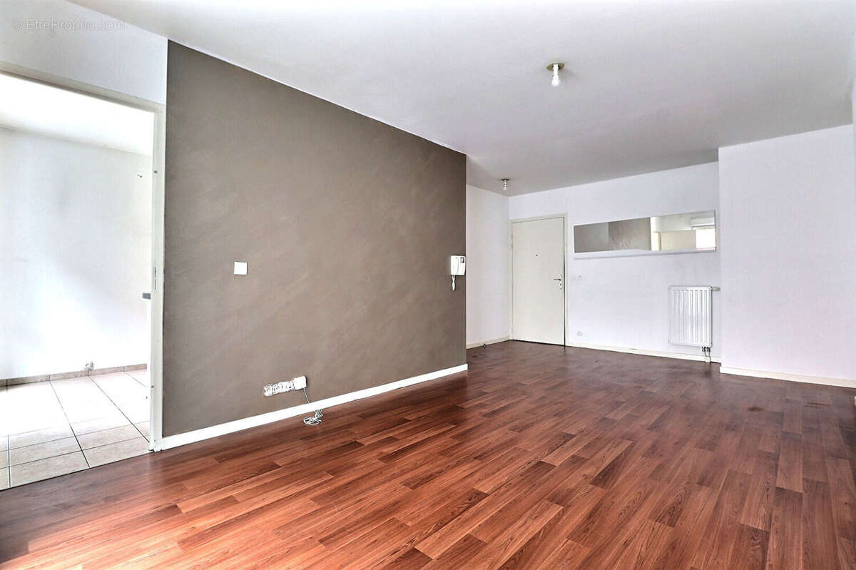 Appartement à AUBERVILLIERS