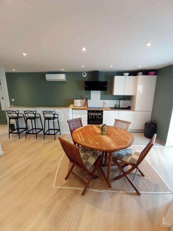 Superbe appartement t5 duplex de 2024  avec 3 chambres + 2 sdb+ grand jardin, en dernier etage - photo 4