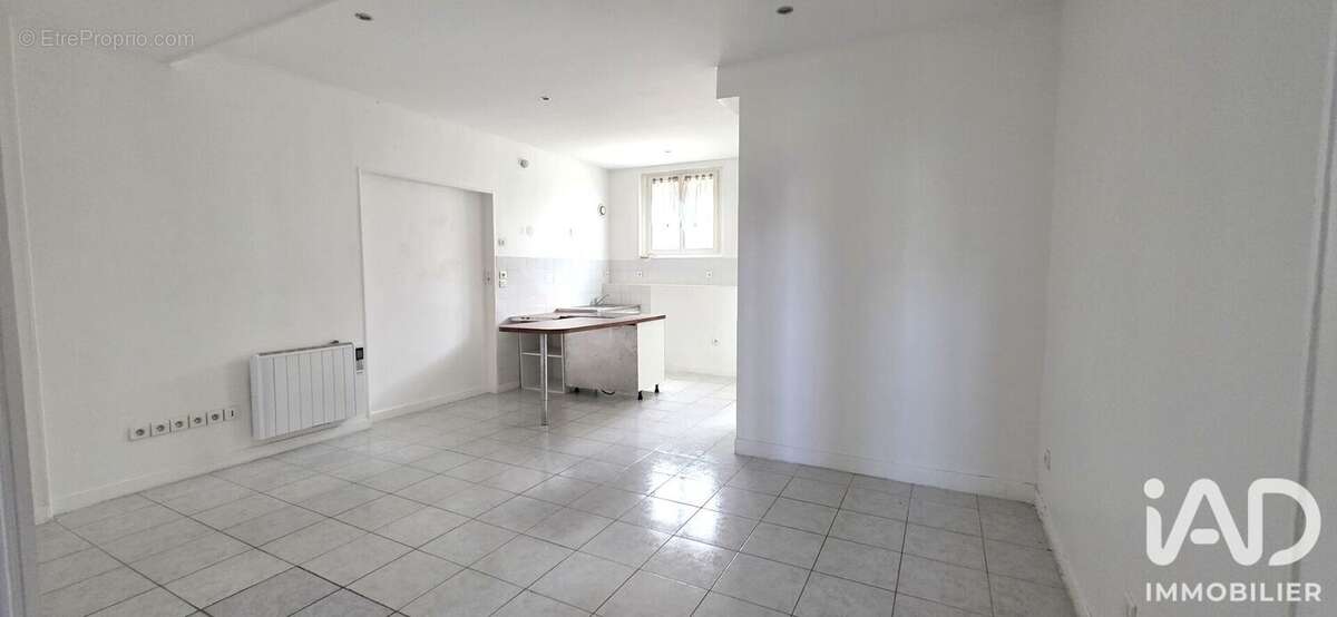 Appartement 617 m² à Varennes-Sur-Seine  - photo 6