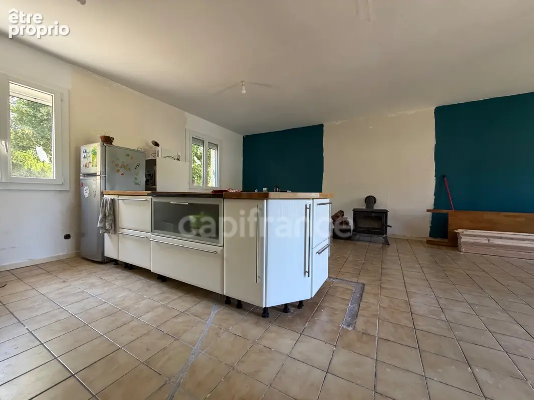 Maison de 110 m2, terrain clos et arboré 1000 m2, 4 chambres, 1 bureau, tout-à-l'égout, fibre optique, tf 615€, double vitrage p - photo 8