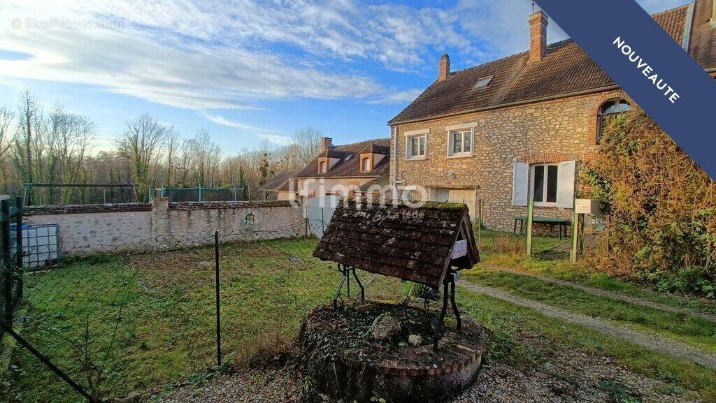 Maison à LONGUEVILLE