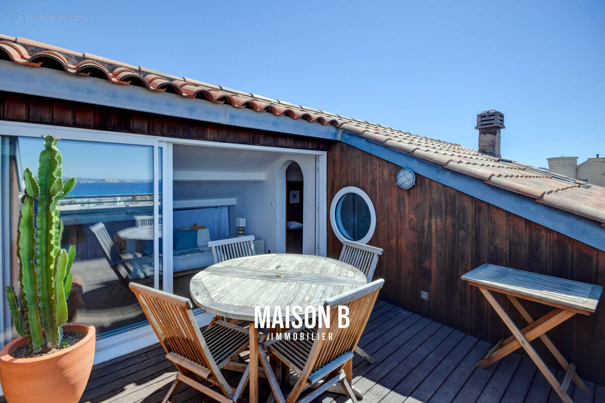 Appartement à MARSEILLE-8E