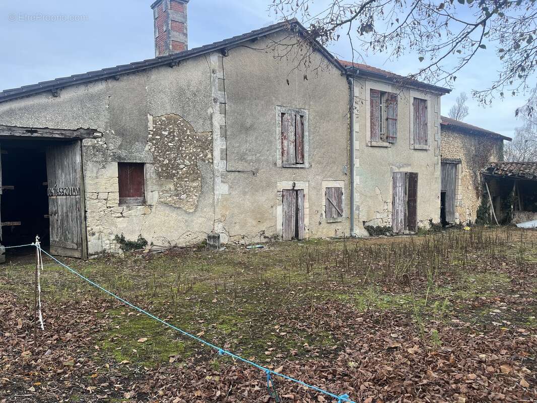 Maison 521 m² à Leguillac-De-L'auche  - photo 42