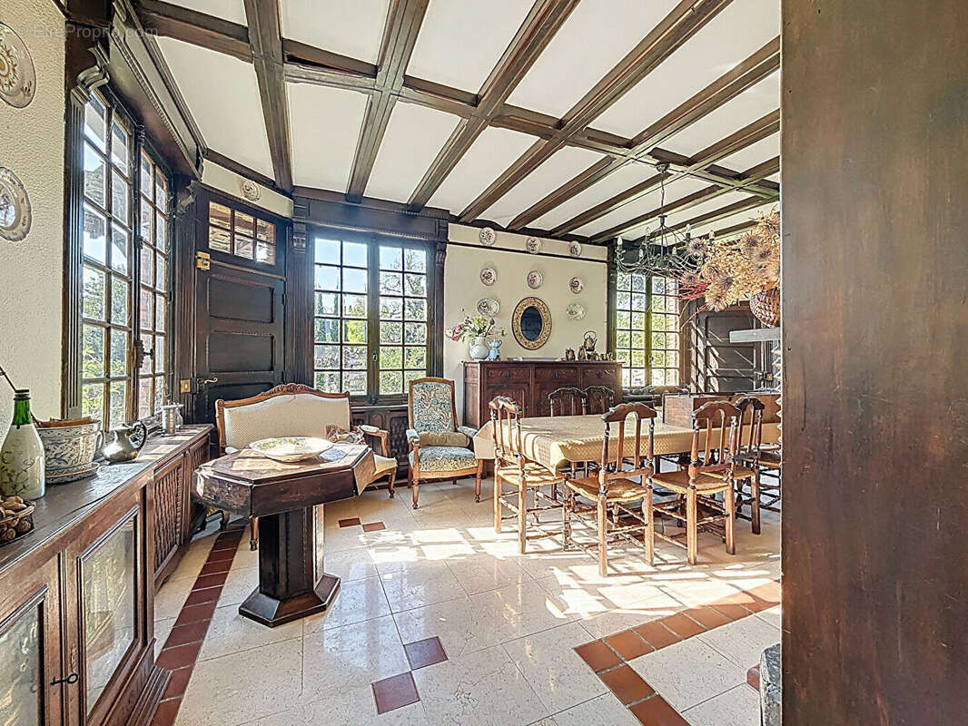 Maison à BRY-SUR-MARNE