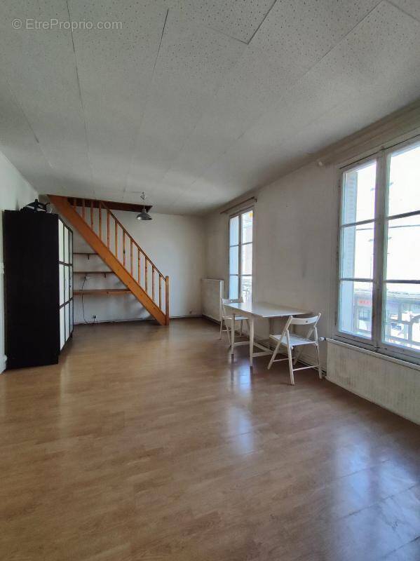 Appartement à SURESNES