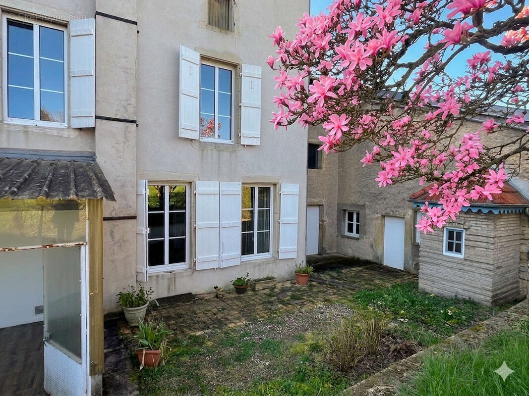 Maison à SAIZERAIS