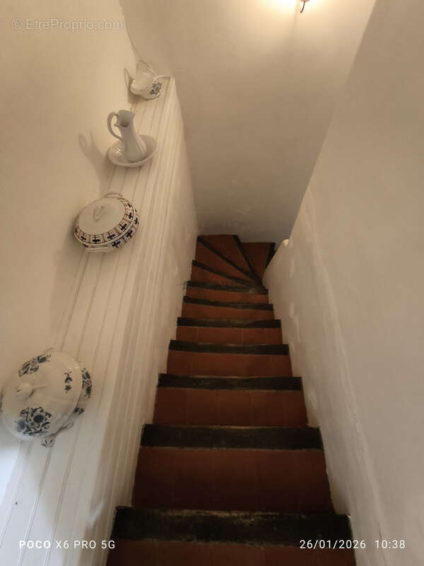 Maison à COUSTOUGE