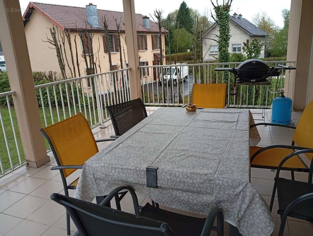 Appartement à VOUJEAUCOURT