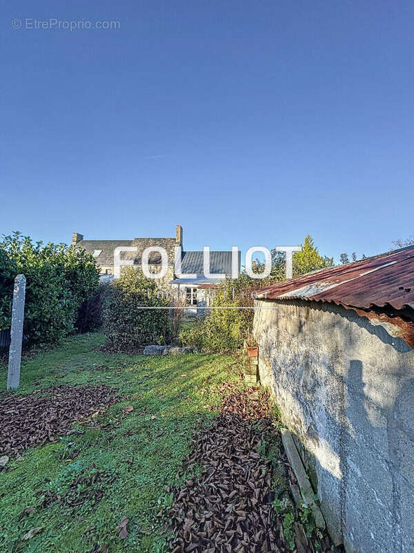 Maison à GOUVILLE-SUR-MER