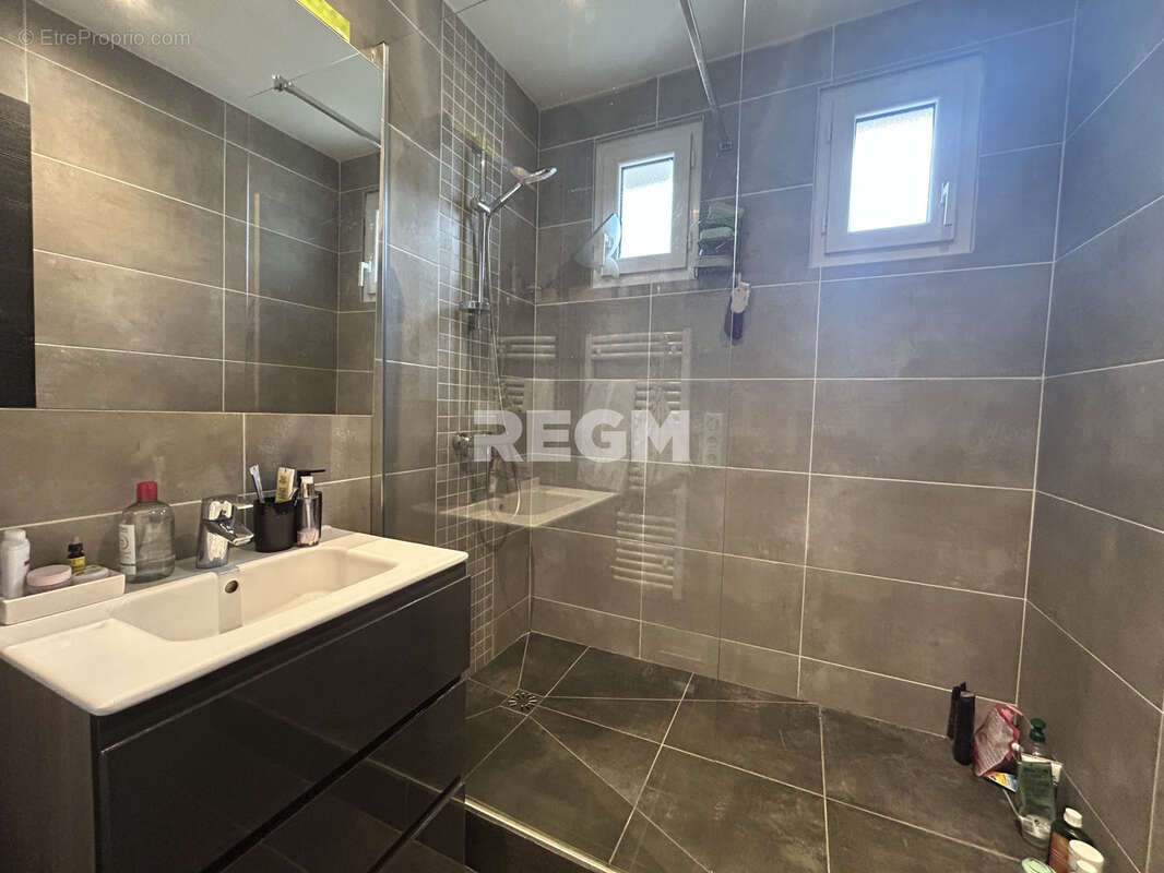 Appartement à BILLERE