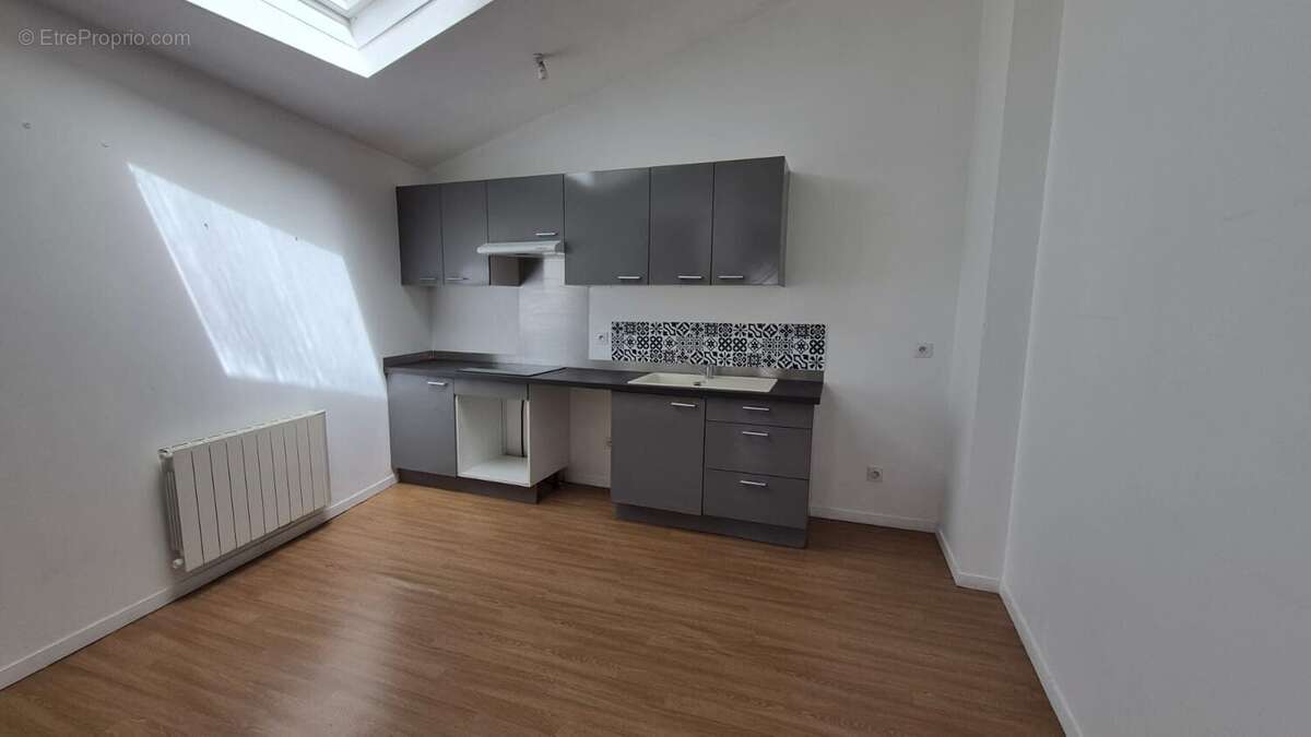 Appartement à CARBON-BLANC