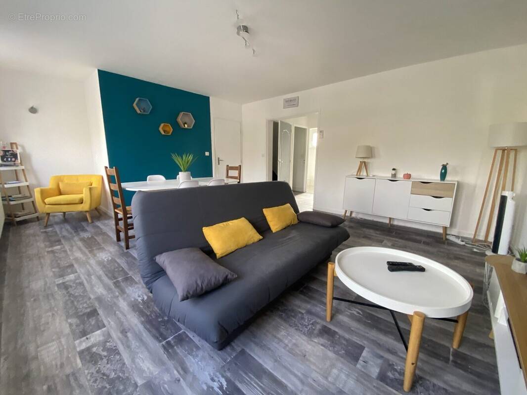 Appartement à RUE