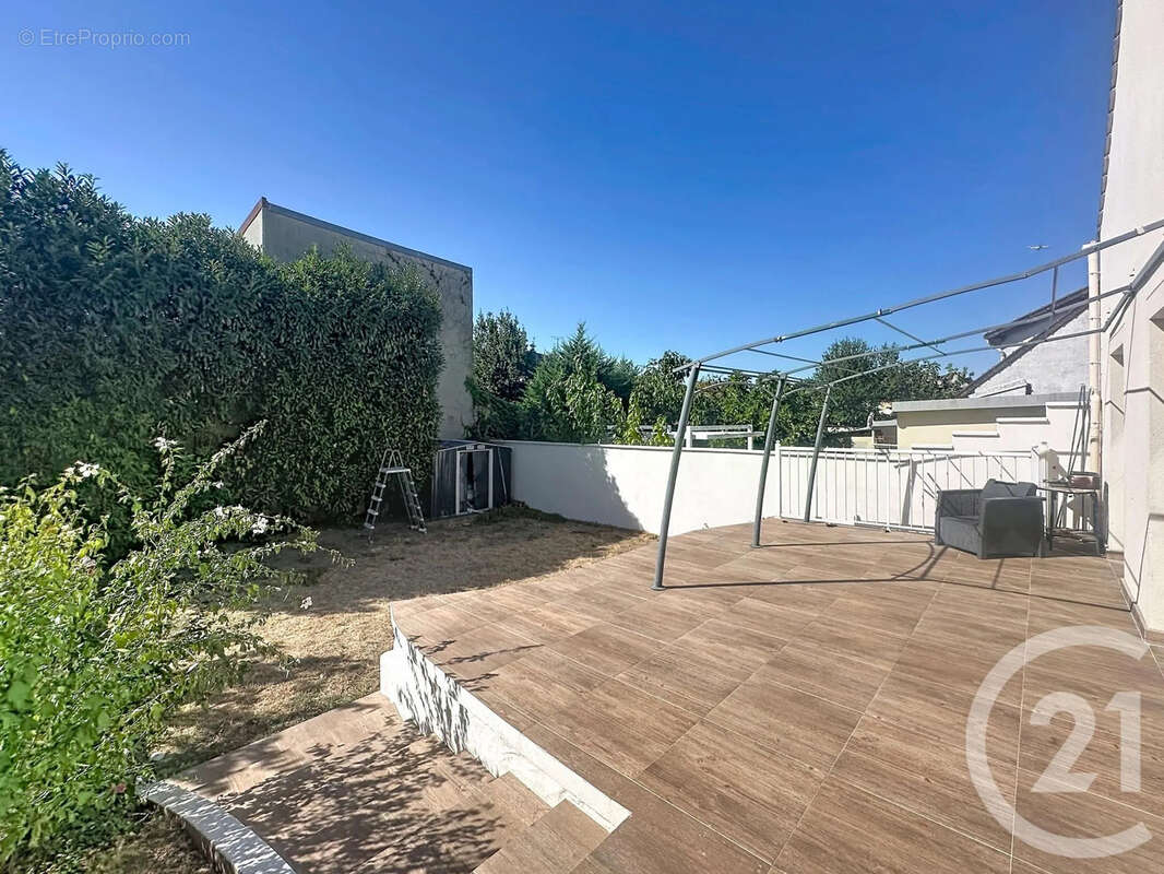 Maison 167 m² à Garges-Les-Gonesse  - photo 15