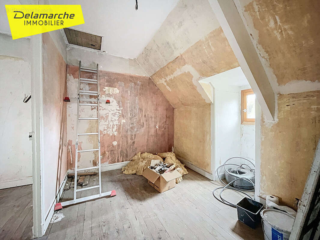 Maison à LA HAYE-PESNEL