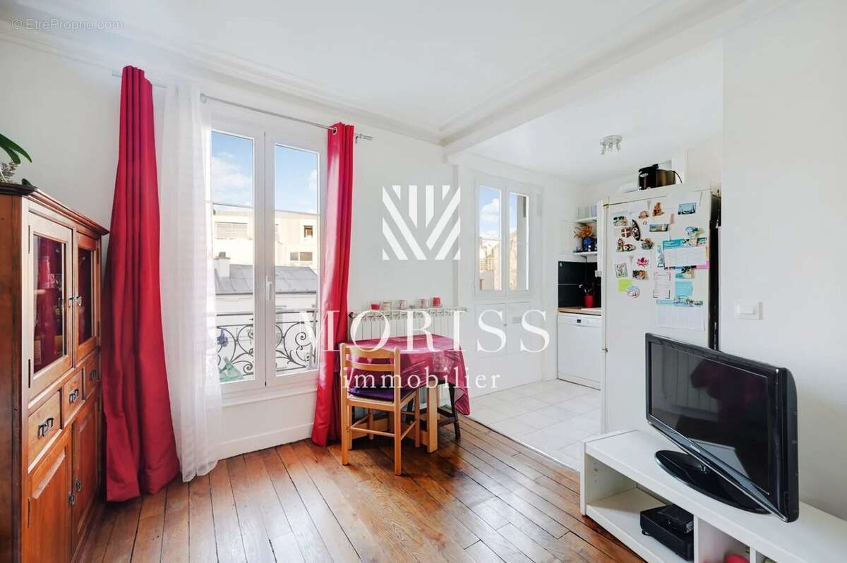 Appartement à PARIS-18E