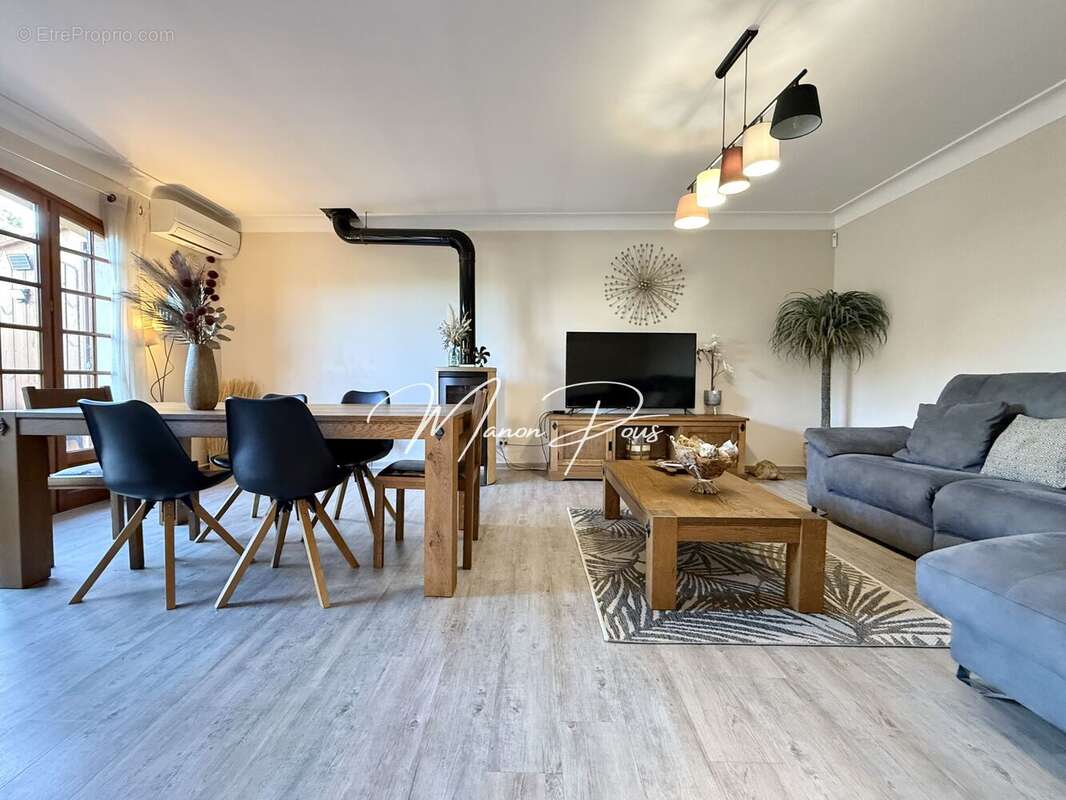 Maison à SAINT-ESTEVE