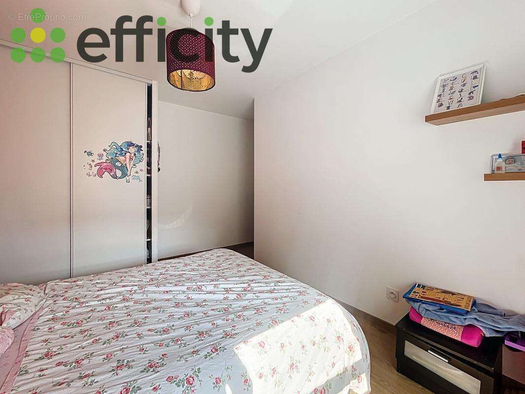 Appartement à VAULX-EN-VELIN