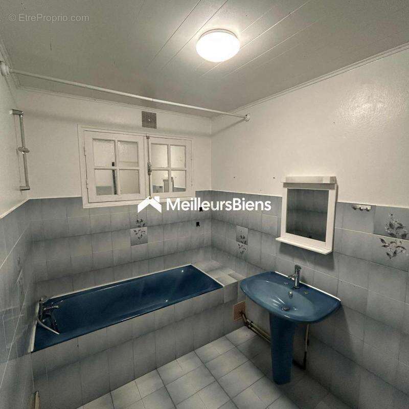 Maison à ENTRE-DEUX