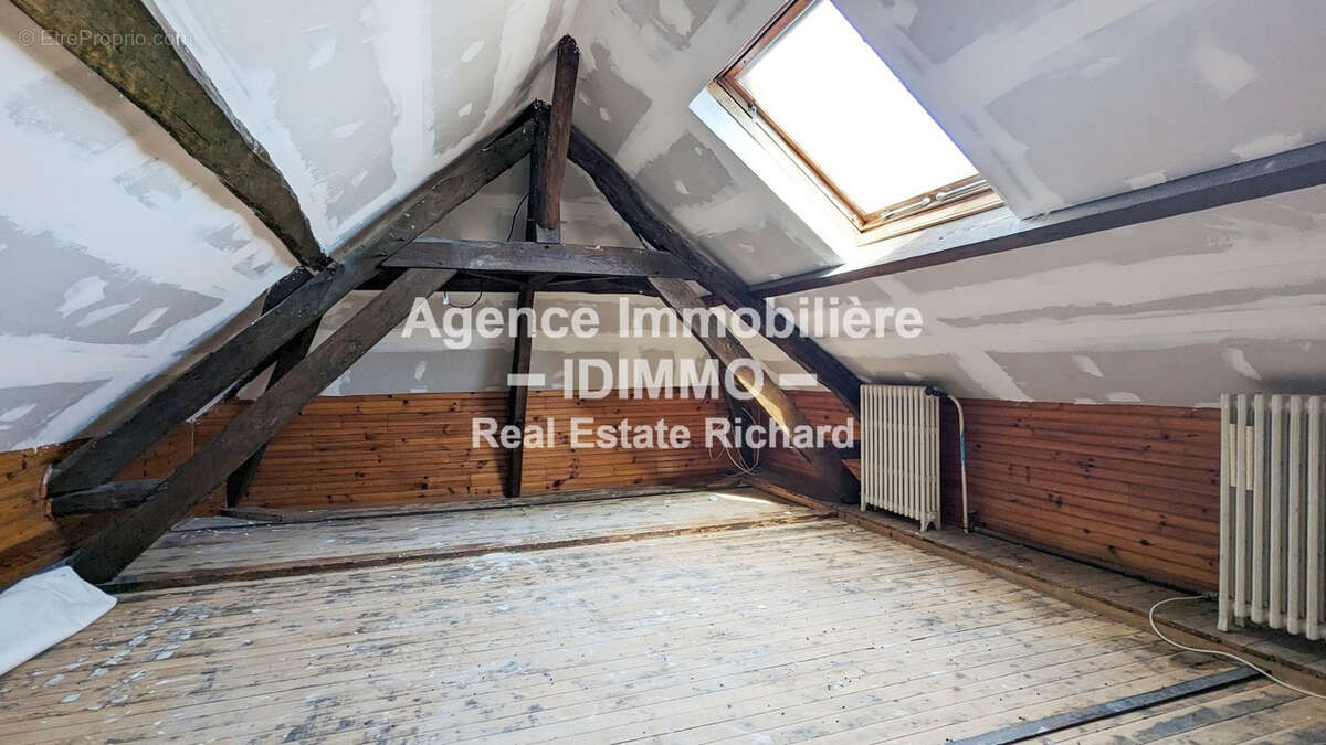Maison Bourgeoise 4 pièces sur 752 m2 à Corbeilles-en-Gâtinais   à vendre - photo 10