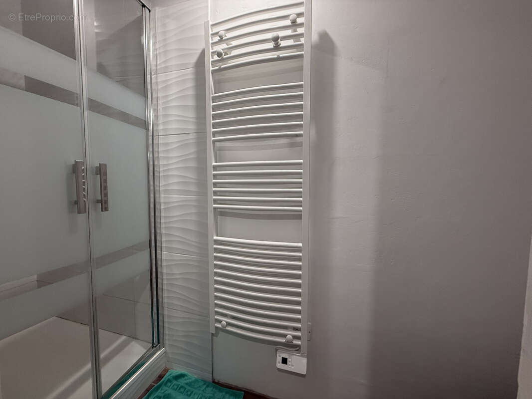 Loft lumineux de 93 m2 - Dernier étage d'une maison de maître - Rénovation totale - photo 8
