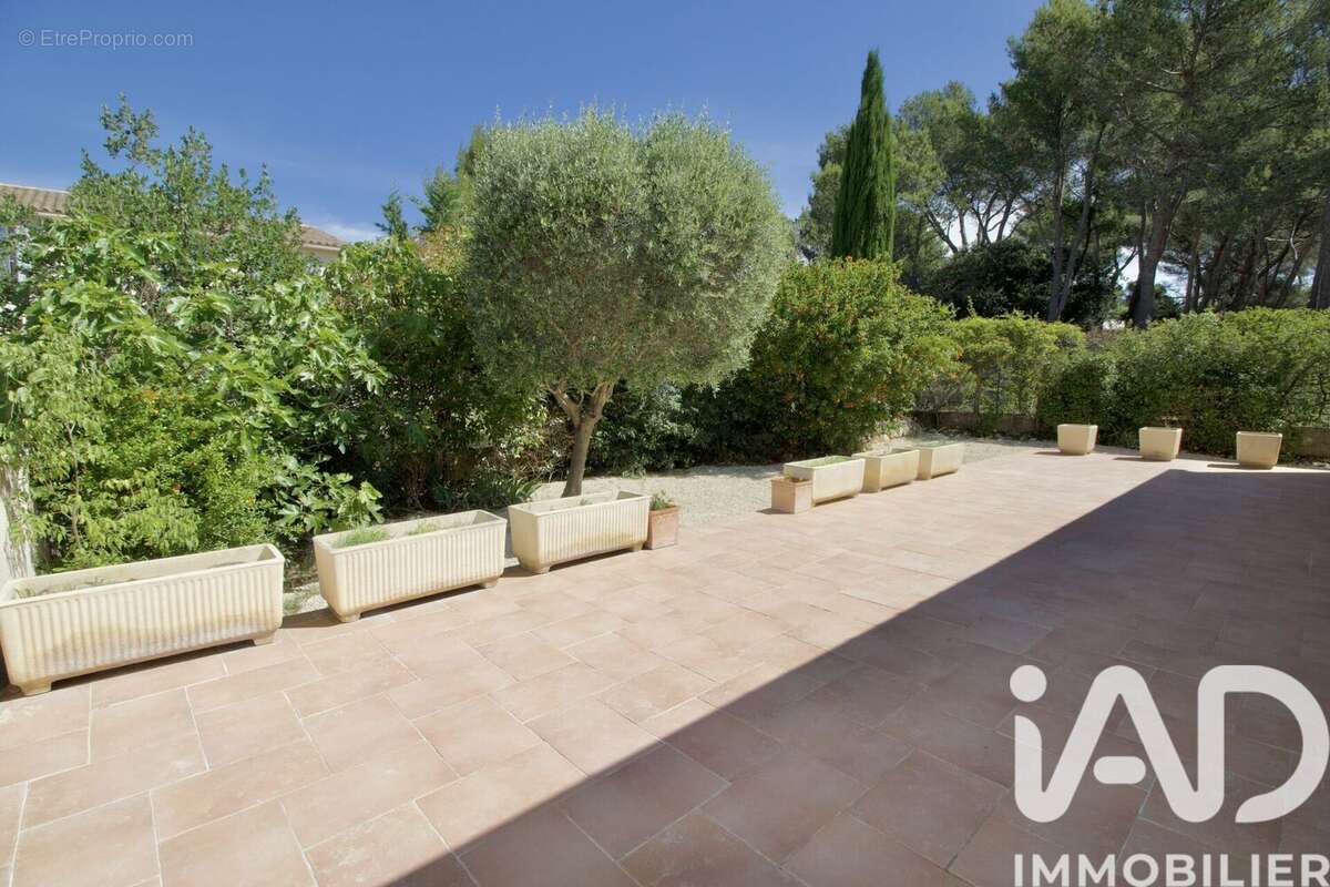 Photo 7 - Maison à LAMBESC