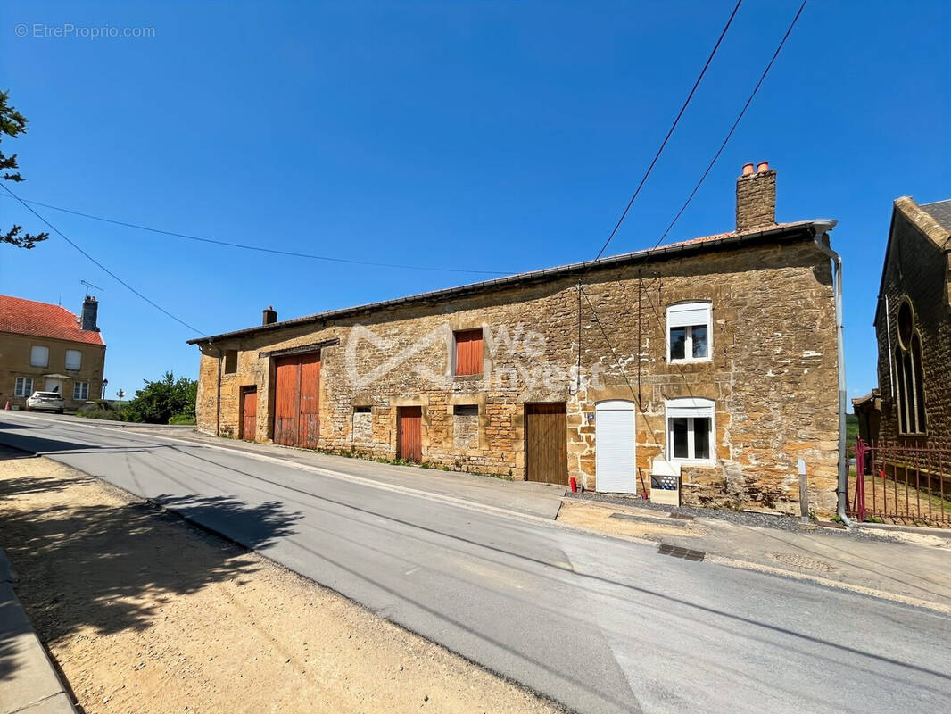 Maison à SAINT-PIERRE-SUR-VENCE