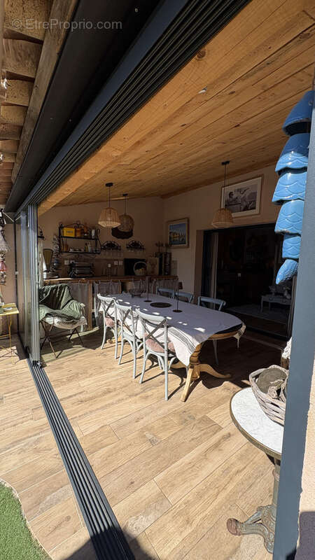 Maison à ROQUEBRUNE-SUR-ARGENS