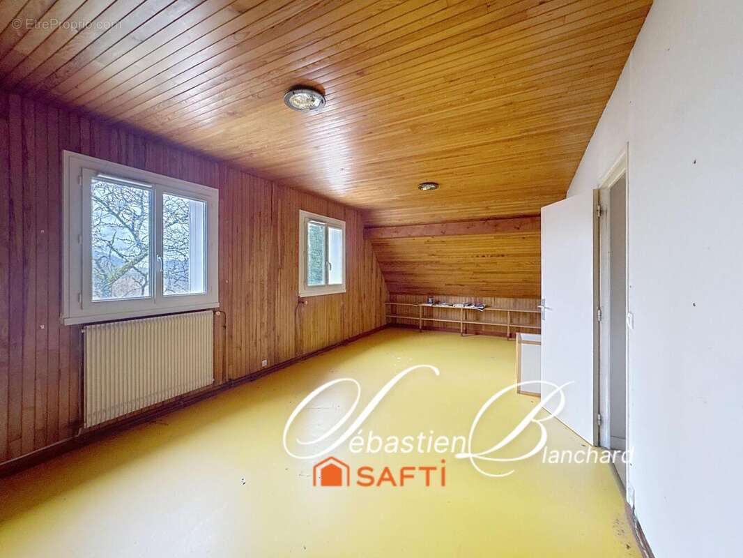 Maison 226 m² à Chanay  - photo 7