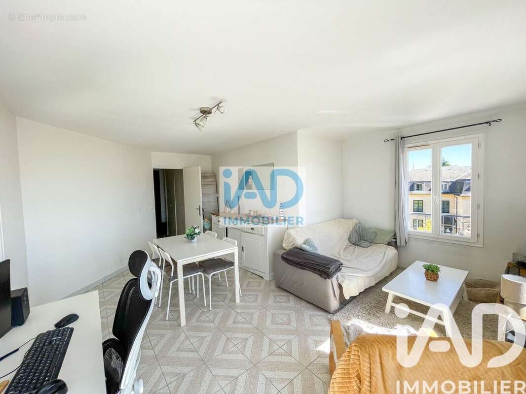 Photo 7 - Appartement à ETRECHY