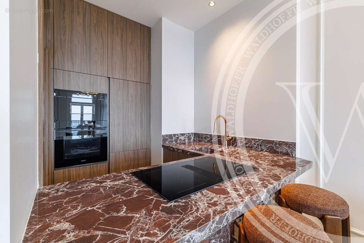 Appartement à ROQUEBRUNE-CAP-MARTIN