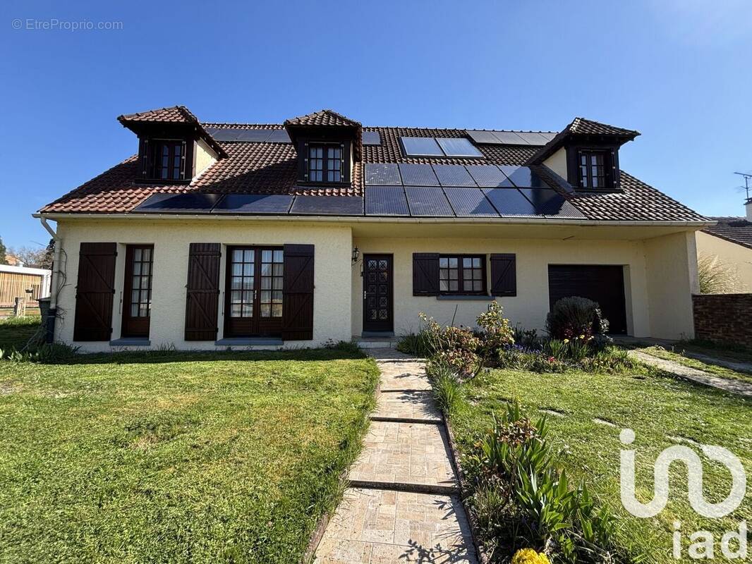 Photo 1 - Maison à LE CHATELET-EN-BRIE