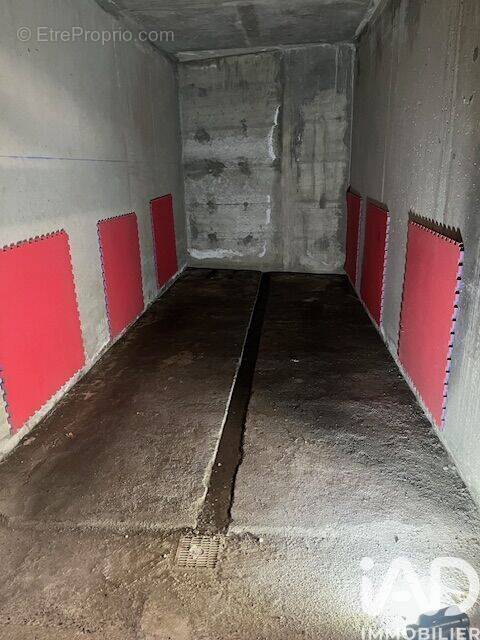 Photo 1 - Parking à TOULOUSE