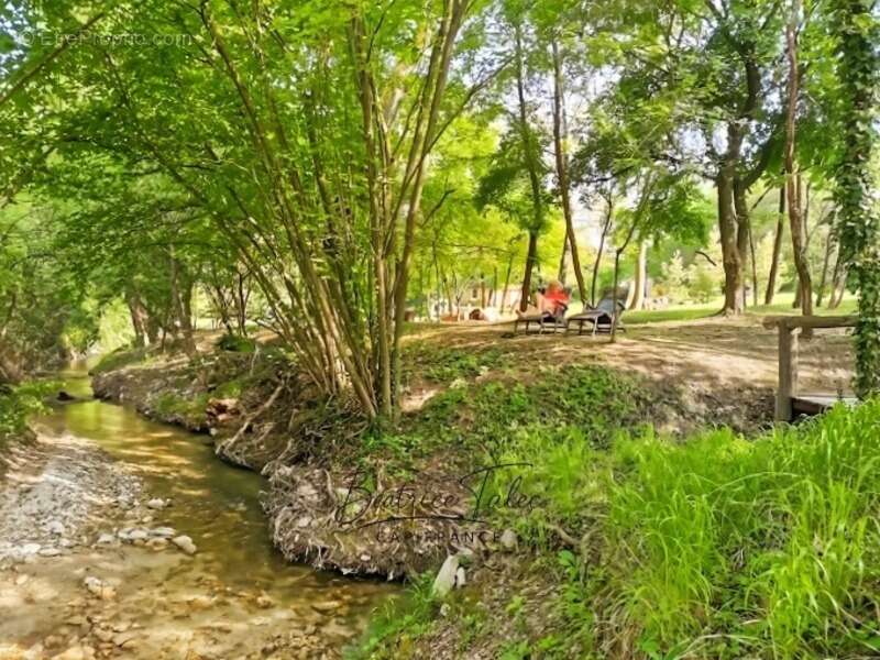 Maison à FORCALQUIER