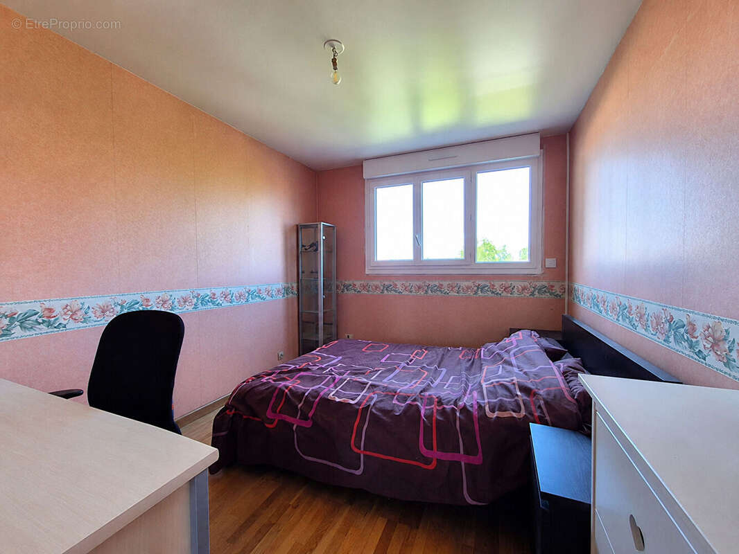 Appartement à MONTIGNY-LE-BRETONNEUX