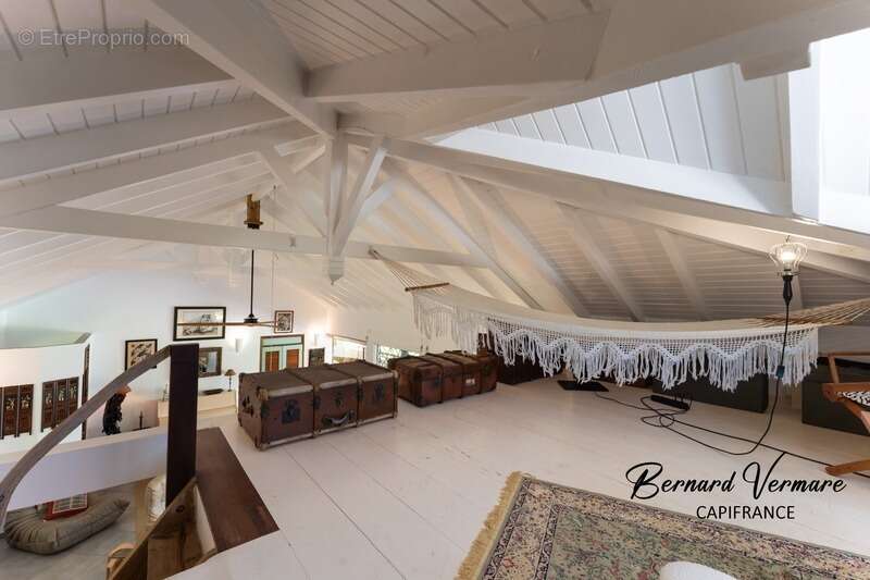 Maison à GRAND-BOURG