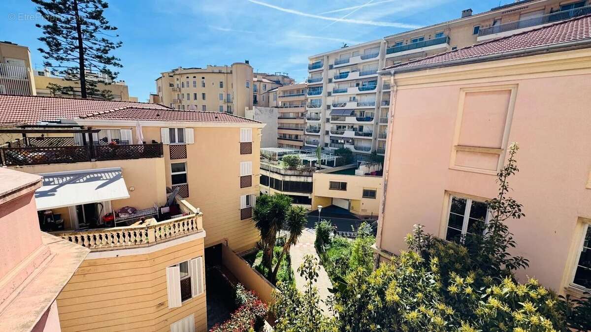 Appartement à MENTON
