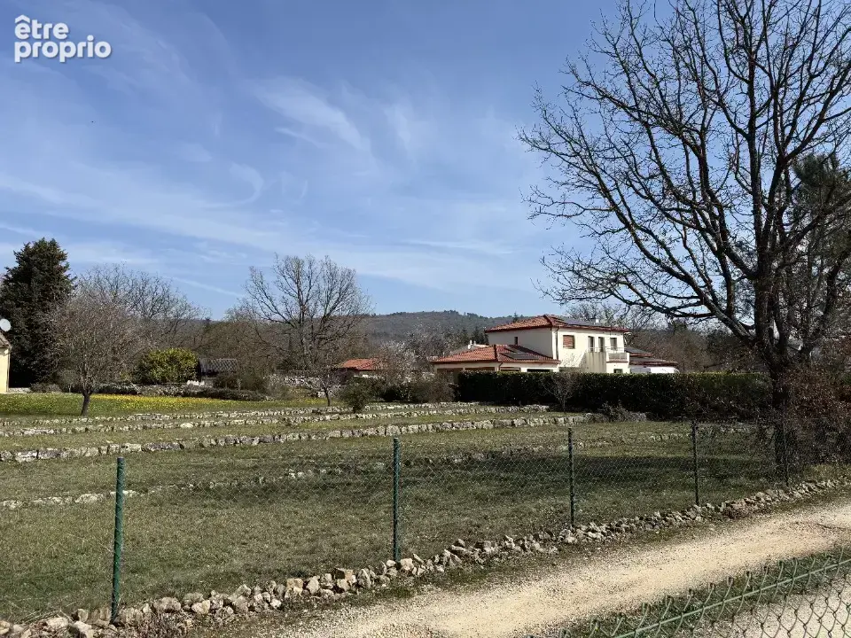Terrain 1198 m² à Saint-Cezaire-Sur-Siagne  - photo 2