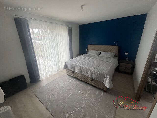 Maison 185 m² à Agen-D'aveyron  - photo 4