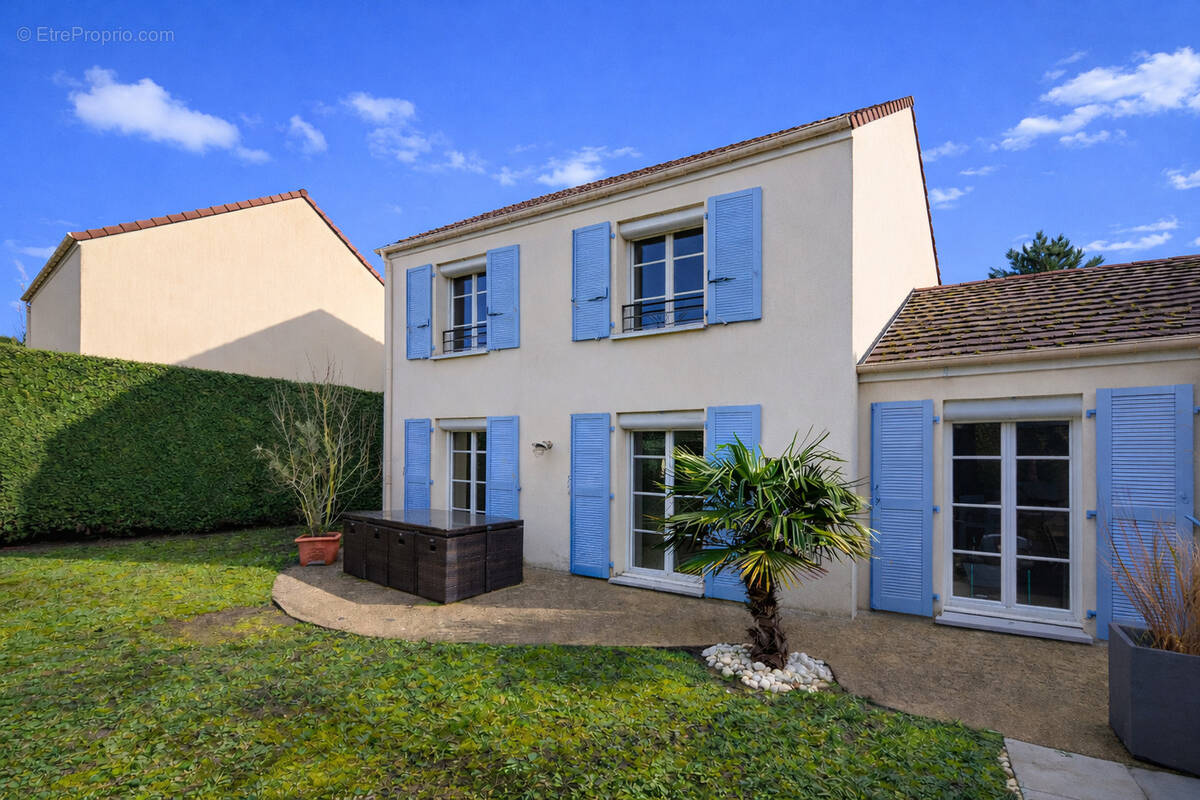 Maison à LIEUSAINT
