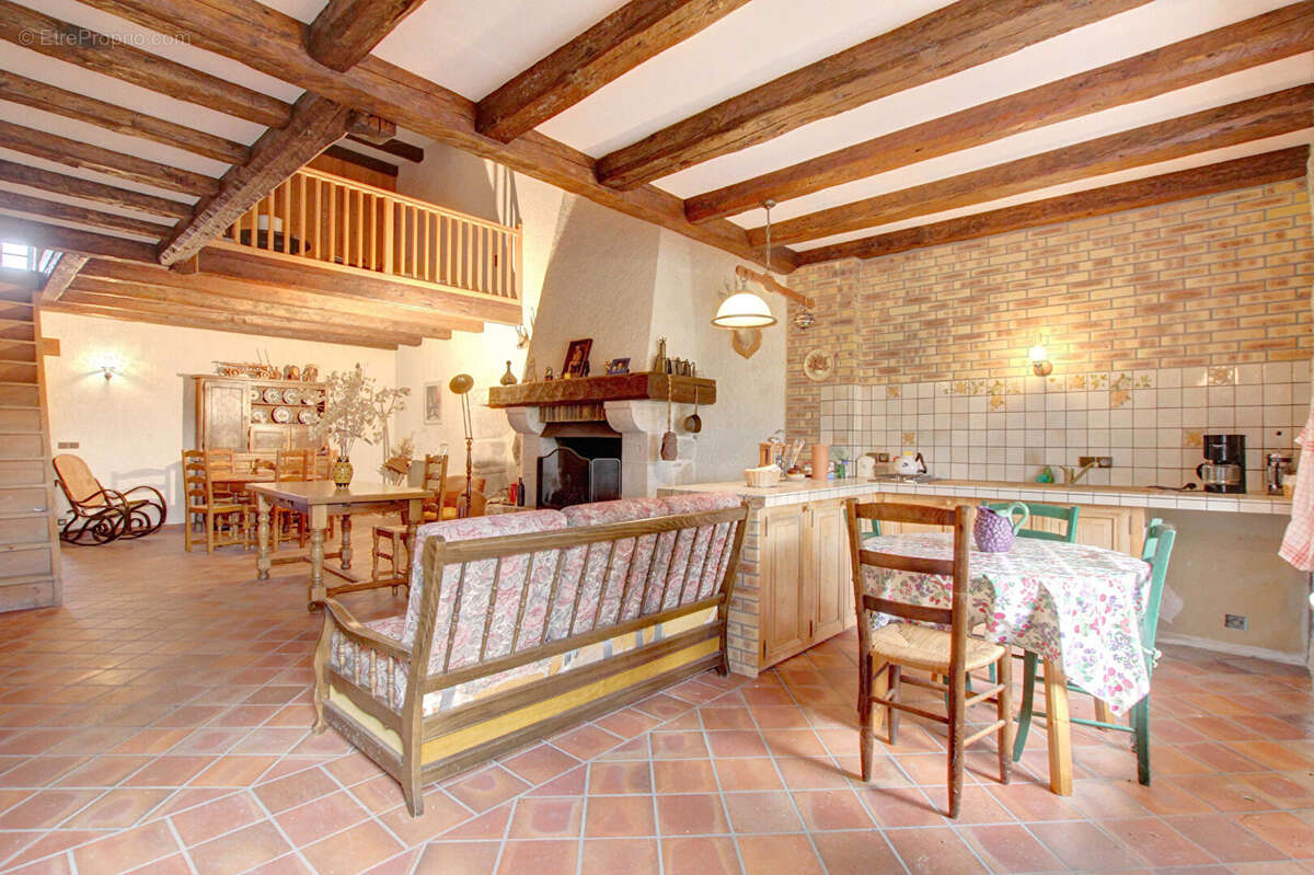Maison à DOUCY-EN-BAUGES